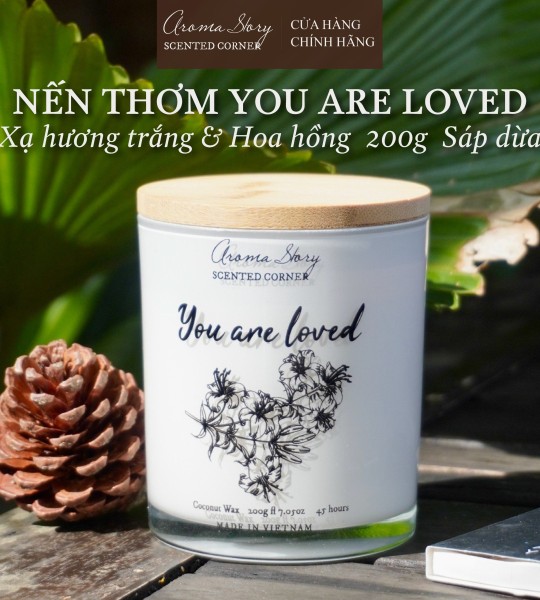 Nến Thơm Trang Trí, Cao Cấp, Tự Nhiên Aroma Story Hương Xạ Hương Trắng & Hoa Hông Your Are Loved Size 200g