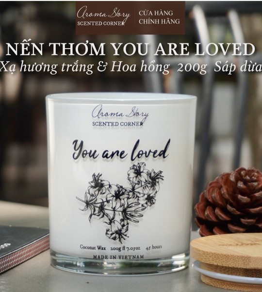 Nến Thơm Trang Trí, Cao Cấp, Tự Nhiên Aroma Story Hương Xạ Hương Trắng & Hoa Hông Your Are Loved Size 200g